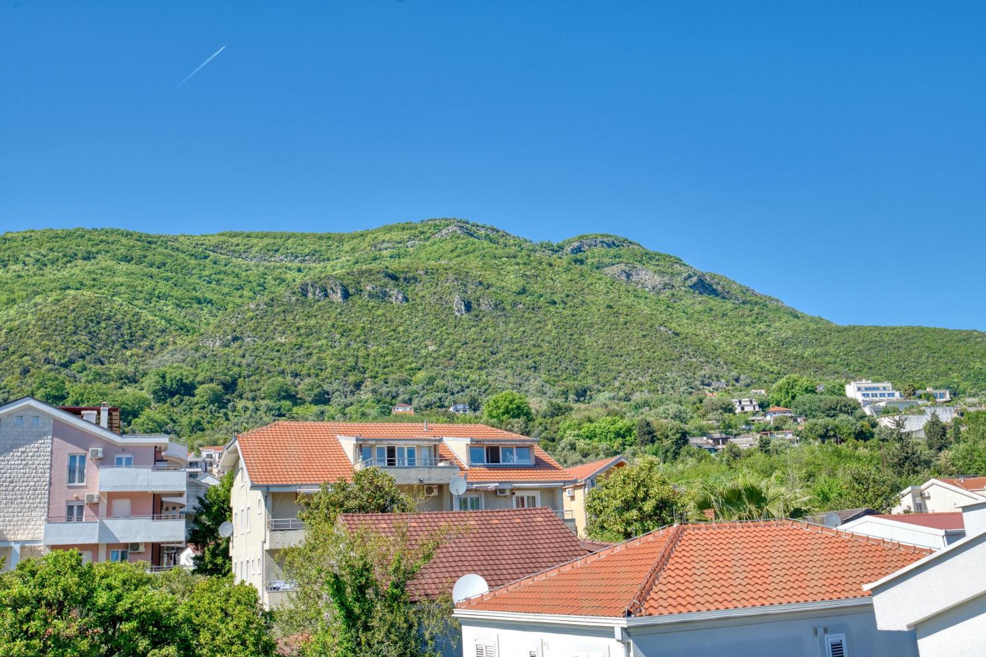 Apartments Ljubica Herceg Novi Bagian luar foto