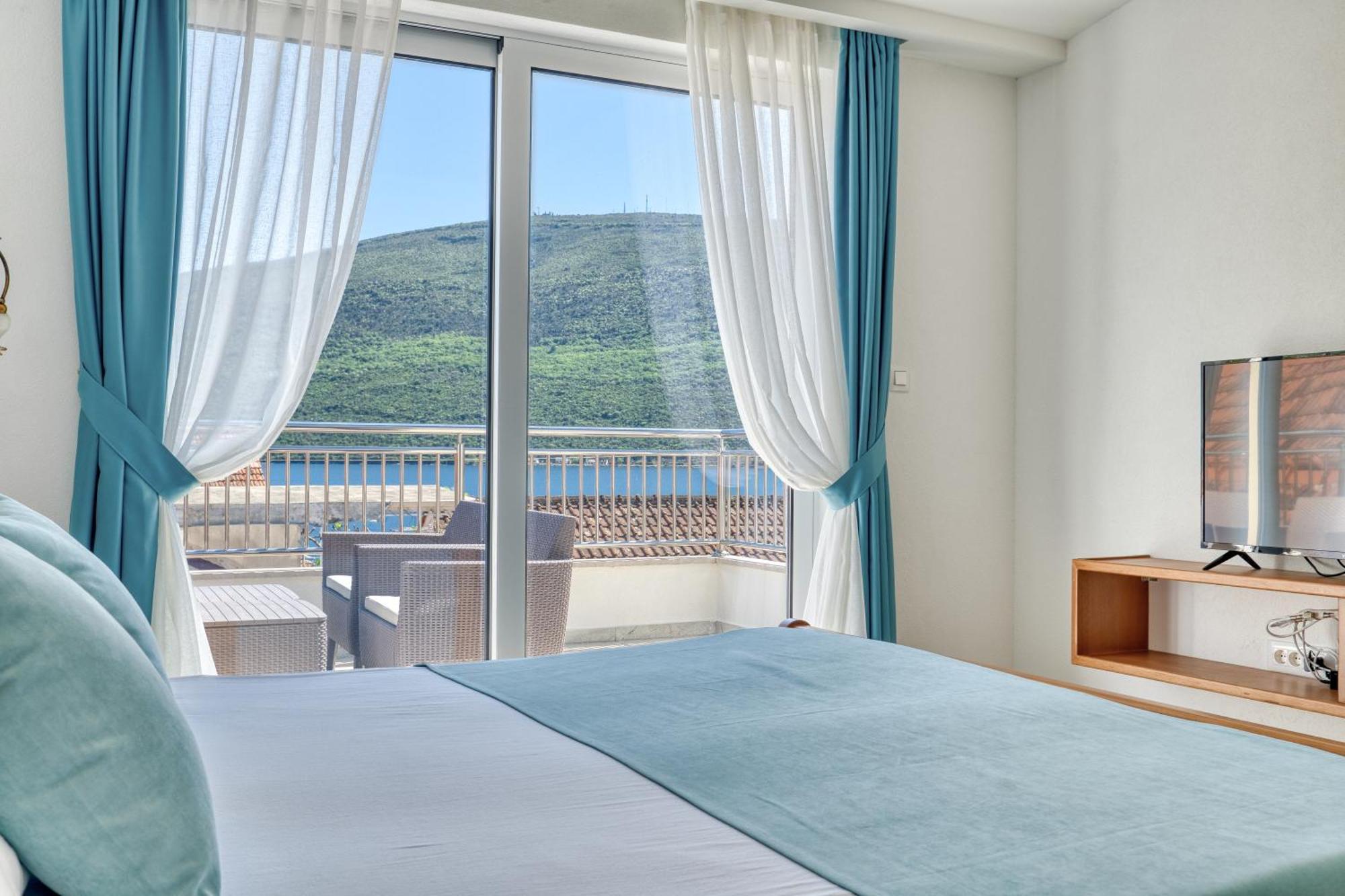 Apartments Ljubica Herceg Novi Bagian luar foto