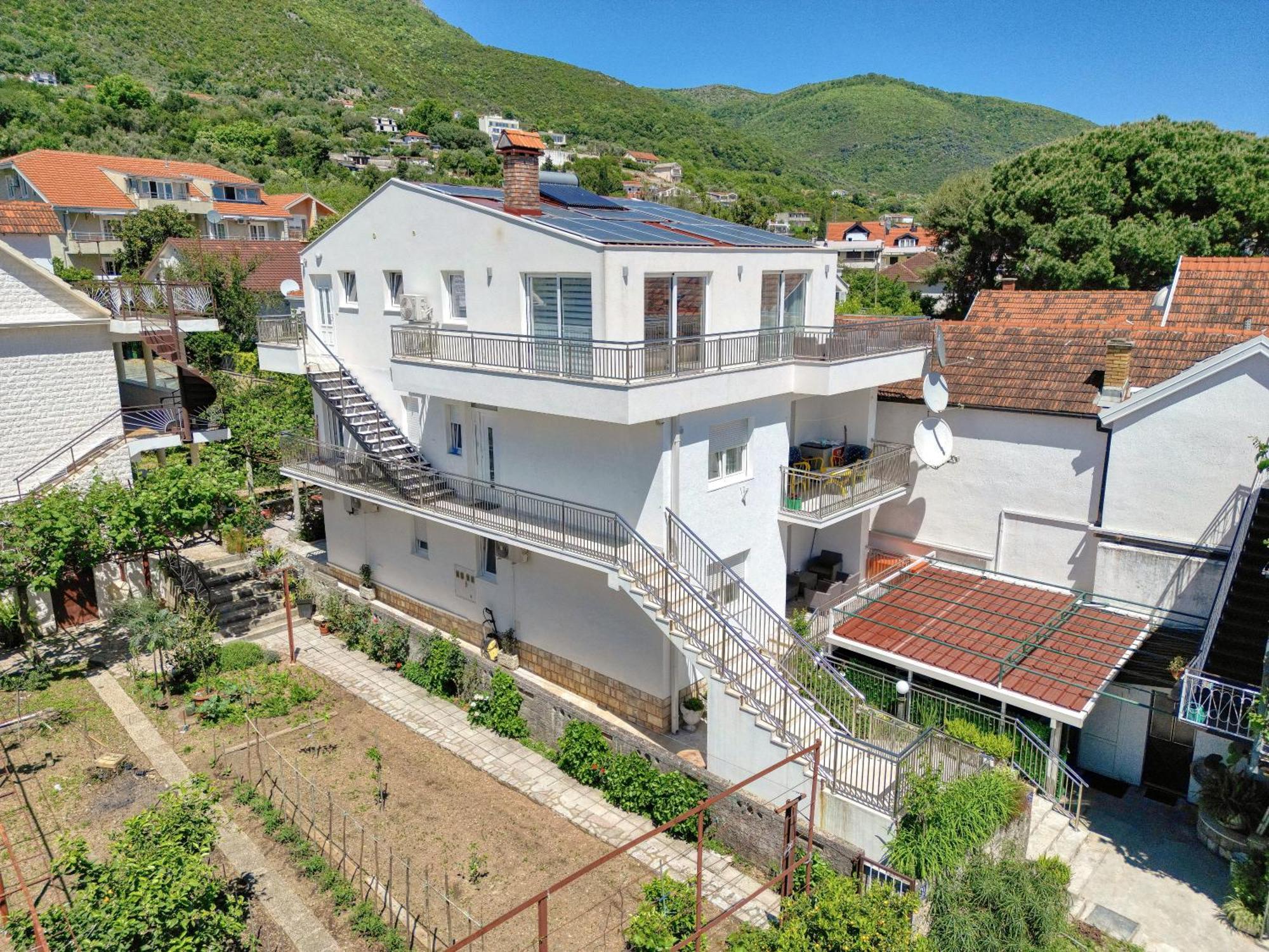 Apartments Ljubica Herceg Novi Bagian luar foto