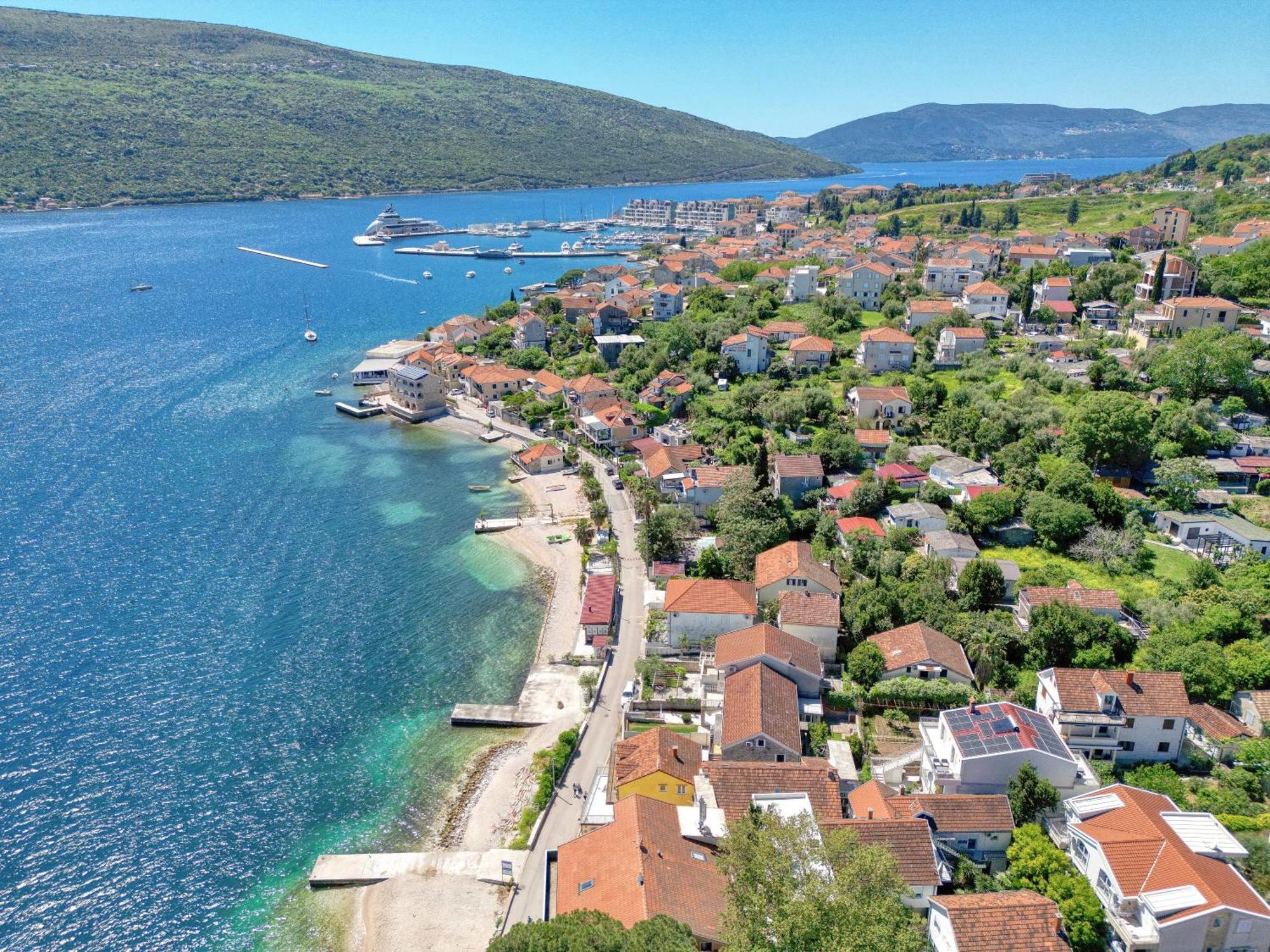 Apartments Ljubica Herceg Novi Bagian luar foto